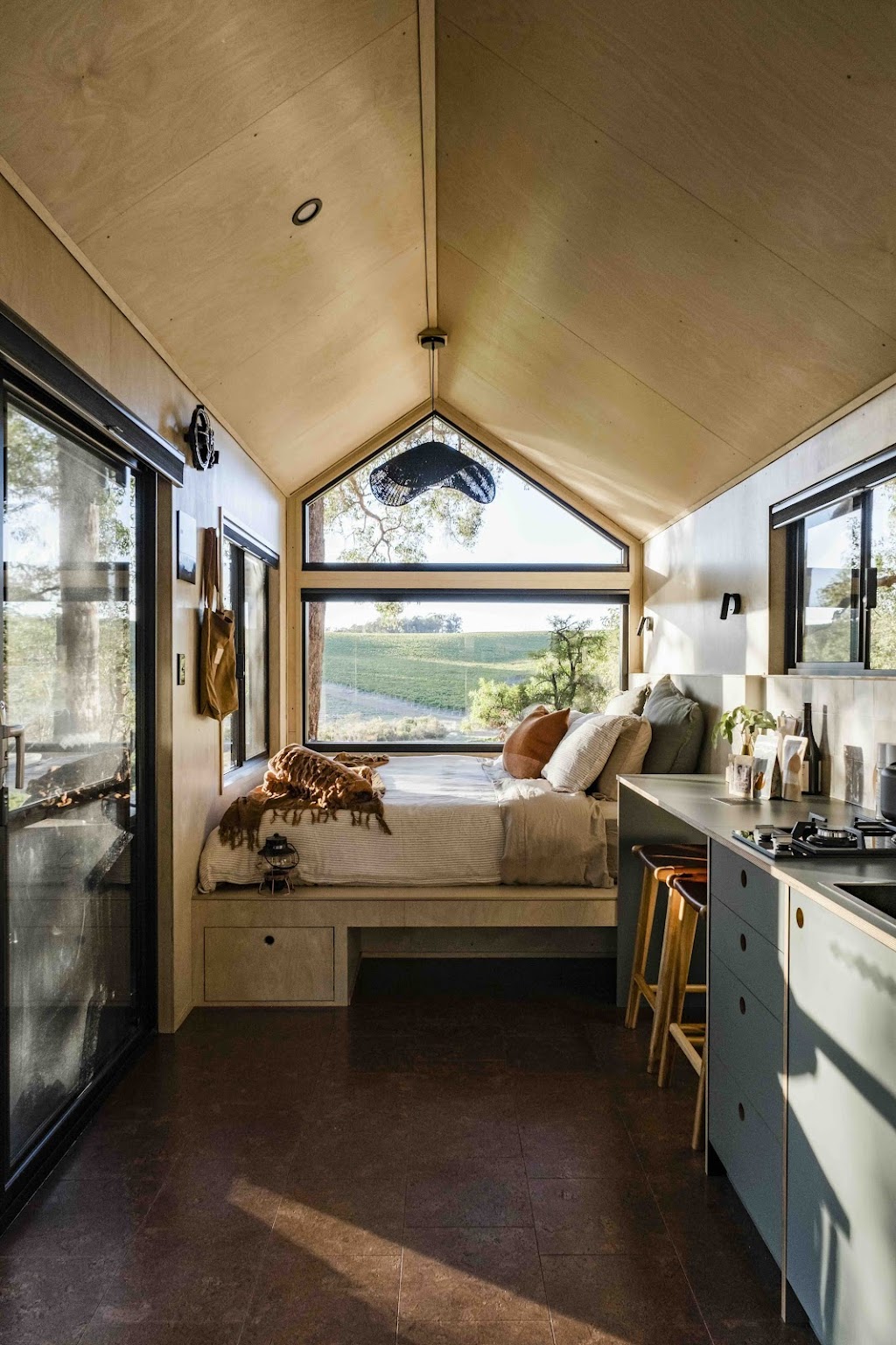 Cork Imports Australia | Unit 1/225 Queensport Rd N, Murarrie QLD 4172, Australia | Phone: (07) 3399 1493