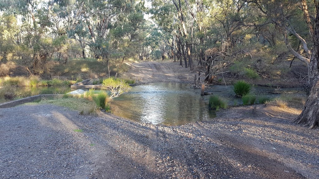 Taroom Caravan & Tourist Park | 1 Short St, Taroom QLD 4420, Australia | Phone: (07) 4627 3604