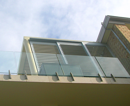 All Glass Installations | 26 Constitution Rd, Meadowbank NSW 2114, Australia | Phone: 0418 472 399