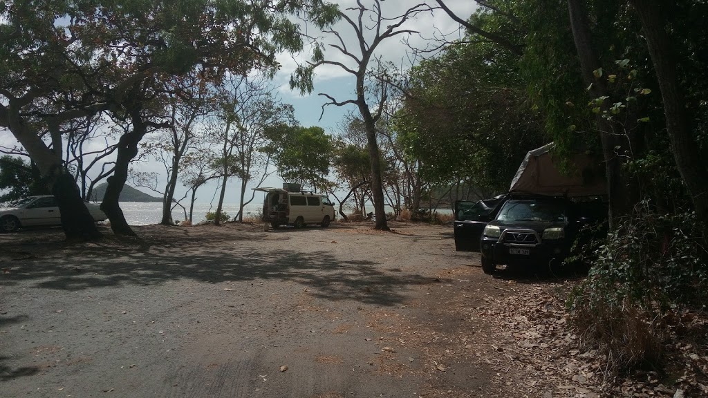 Captain Cook free camping | lodging | Ellis Beach QLD 4879, Australia