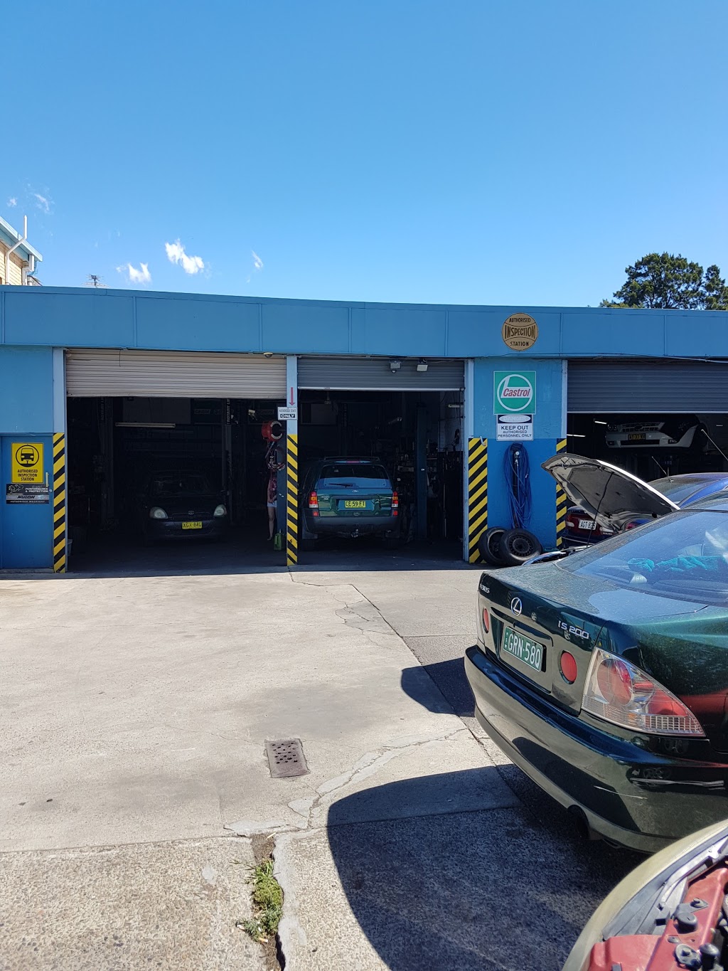 Photo by Julianne Xie. Jay Lee Motors Pty Ltd | car repair | 27 Milton St N, Ashfield NSW 2131, Australia | 0297970434 OR +61 2 9797 0434