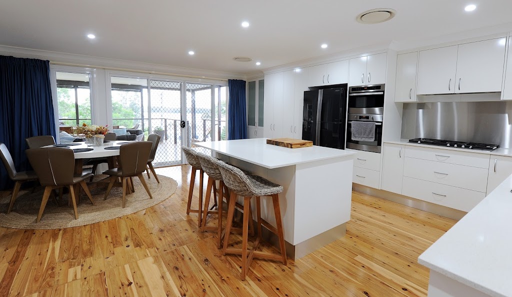 Blue Yonder Lodge and Studio | 10 Short St, Wyee Point NSW 2259, Australia | Phone: 0415 301 826