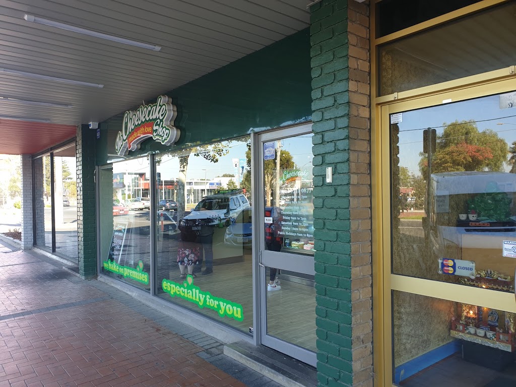 The Cheesecake Shop Werribee | 124 Watton St, Werribee VIC 3030, Australia | Phone: (03) 9731 0877
