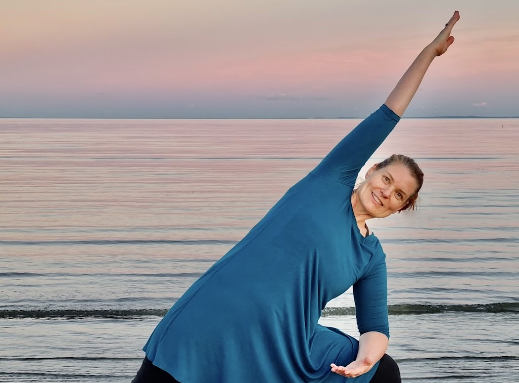 Physioyoga | 558 Flinders Parade, Brighton QLD 4017, Australia | Phone: 0493 393 717