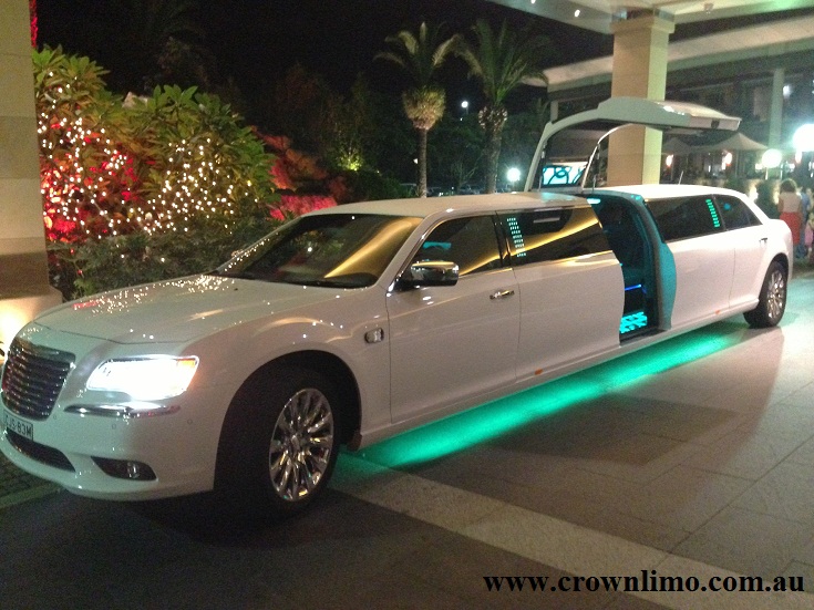Crown Limousine | car rental | 289 Mimosa Rd, Greenfield Park NSW 2176, Australia | 0412654255 OR +61 412 654 255