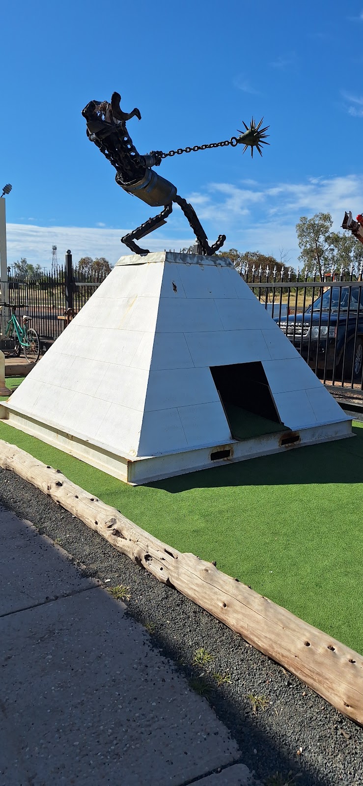 Outback Opal Putters | 14 Windlass Ave, Lightning Ridge NSW 2834, Australia | Phone: 0431 284 238