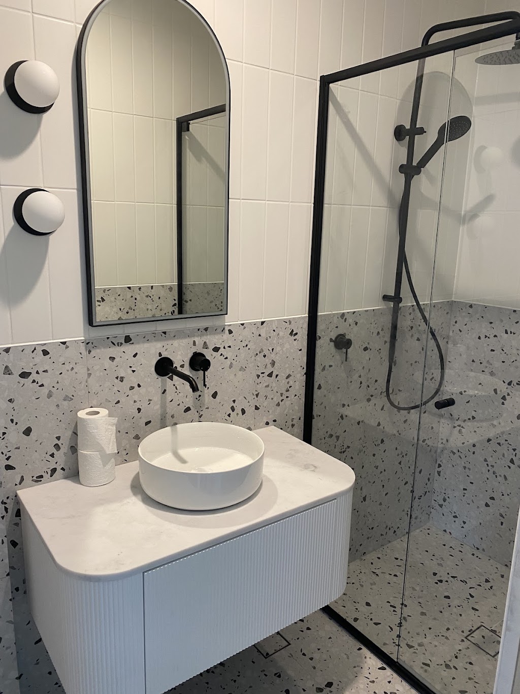 RenoBathrooms | 21 Hokitika St, Broadbeach Waters QLD 4218, Australia | Phone: 0431 744 417