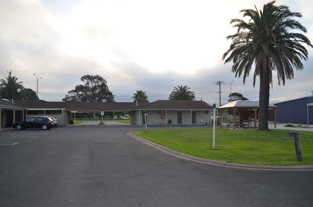 Golden Palms Motel | lodging | 234 Torquay Road, Grovedale VIC 3216, Australia | 0352431077 OR +61 3 5243 1077