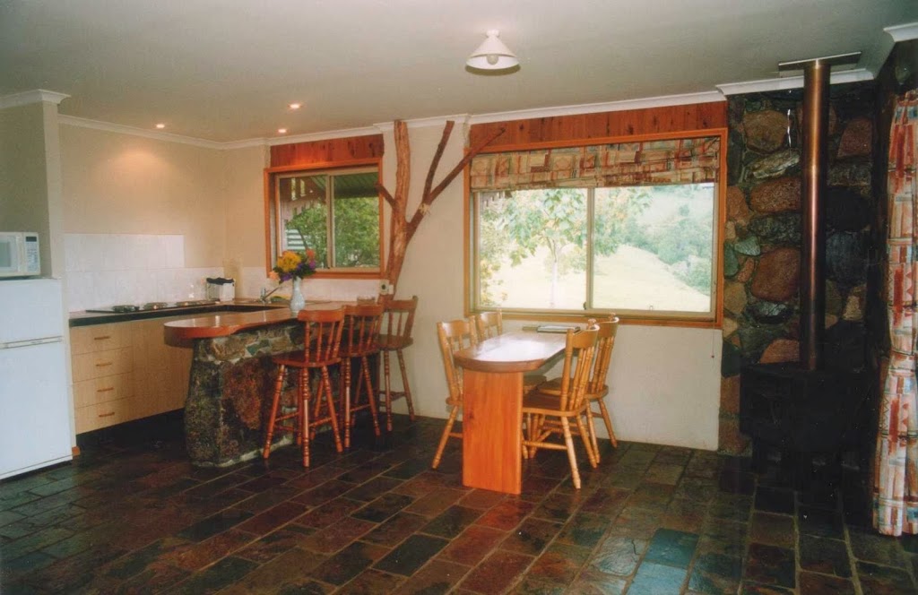 Obiview Haven | lodging | 245 Schultz Rd, Witta via Maleny QLD 4552, Australia | 0754944249 OR +61 7 5494 4249