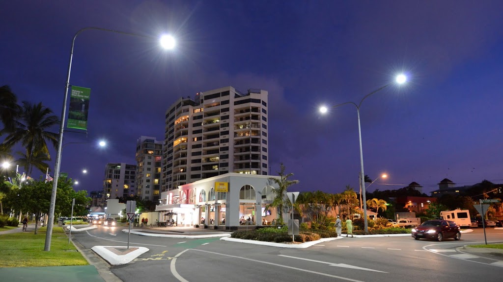 Spa By The Sea | spa | 137 The Esplanade, Cairns City QLD 4870, Australia | 0740530318 OR +61 7 4053 0318
