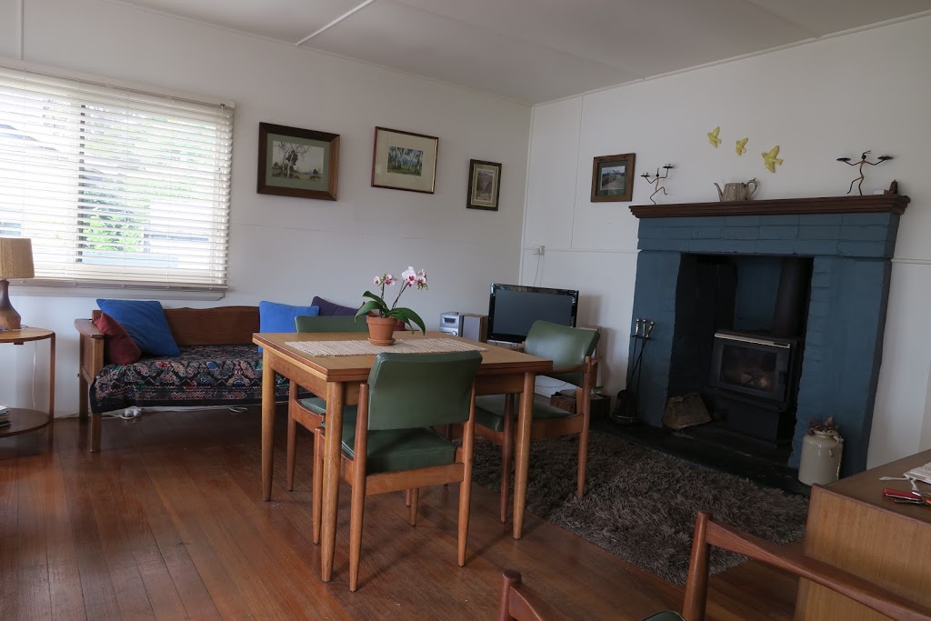 Binalong Bay Beach Shack | lodging | 36 Main Rd, Binalong Bay TAS 7216, Australia | 0474025708 OR +61 474 025 708