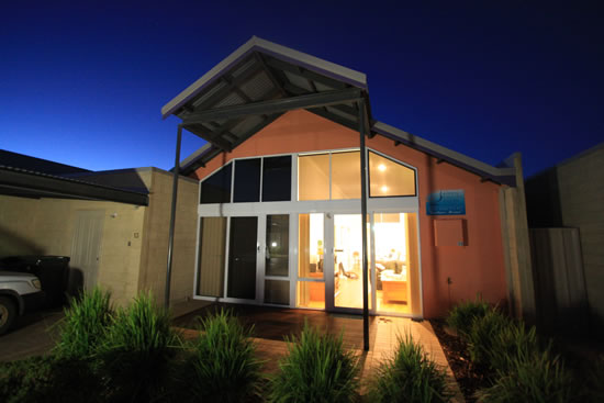 Albany Bayside Ocean Villas | real estate agency | 17 Dillon Cl, Albany WA 6330, Australia | 1800335995 OR +61 1800 335 995
