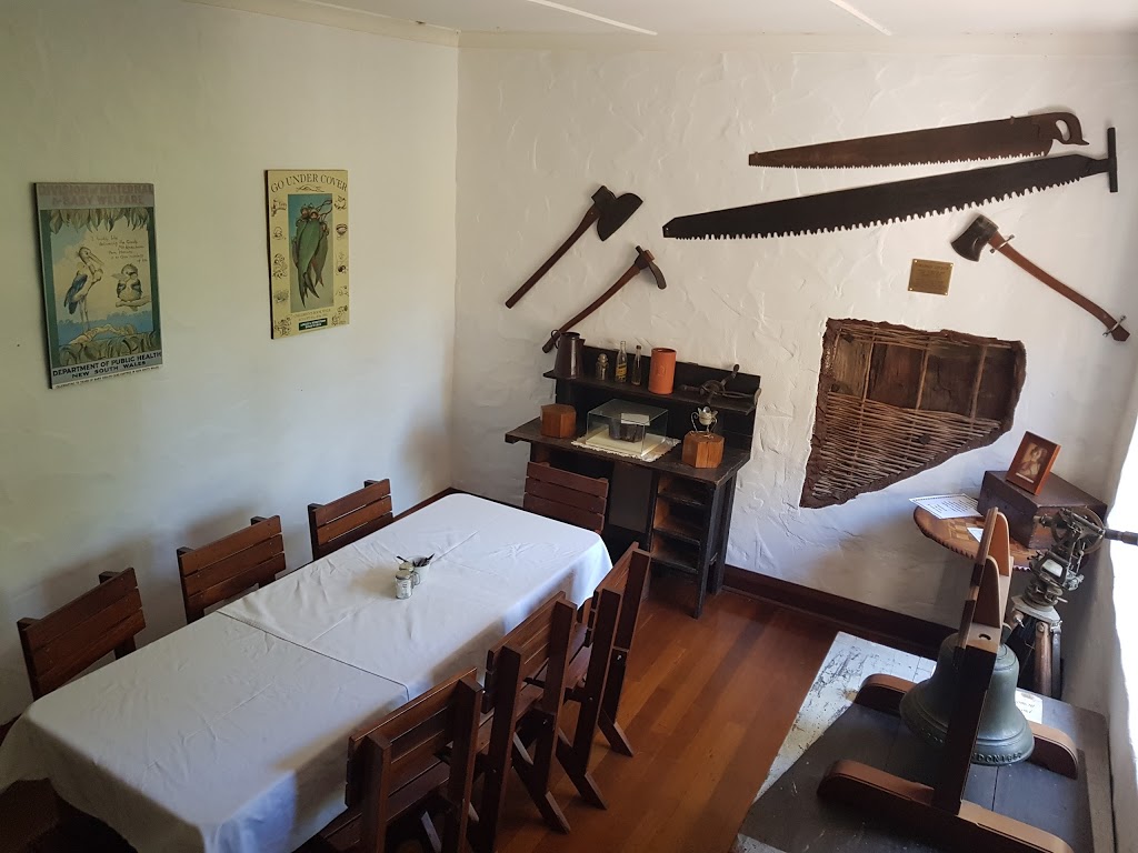 Stirling Cottage | 283 S Western Hwy, Harvey WA 6220, Australia | Phone: (08) 9729 1096