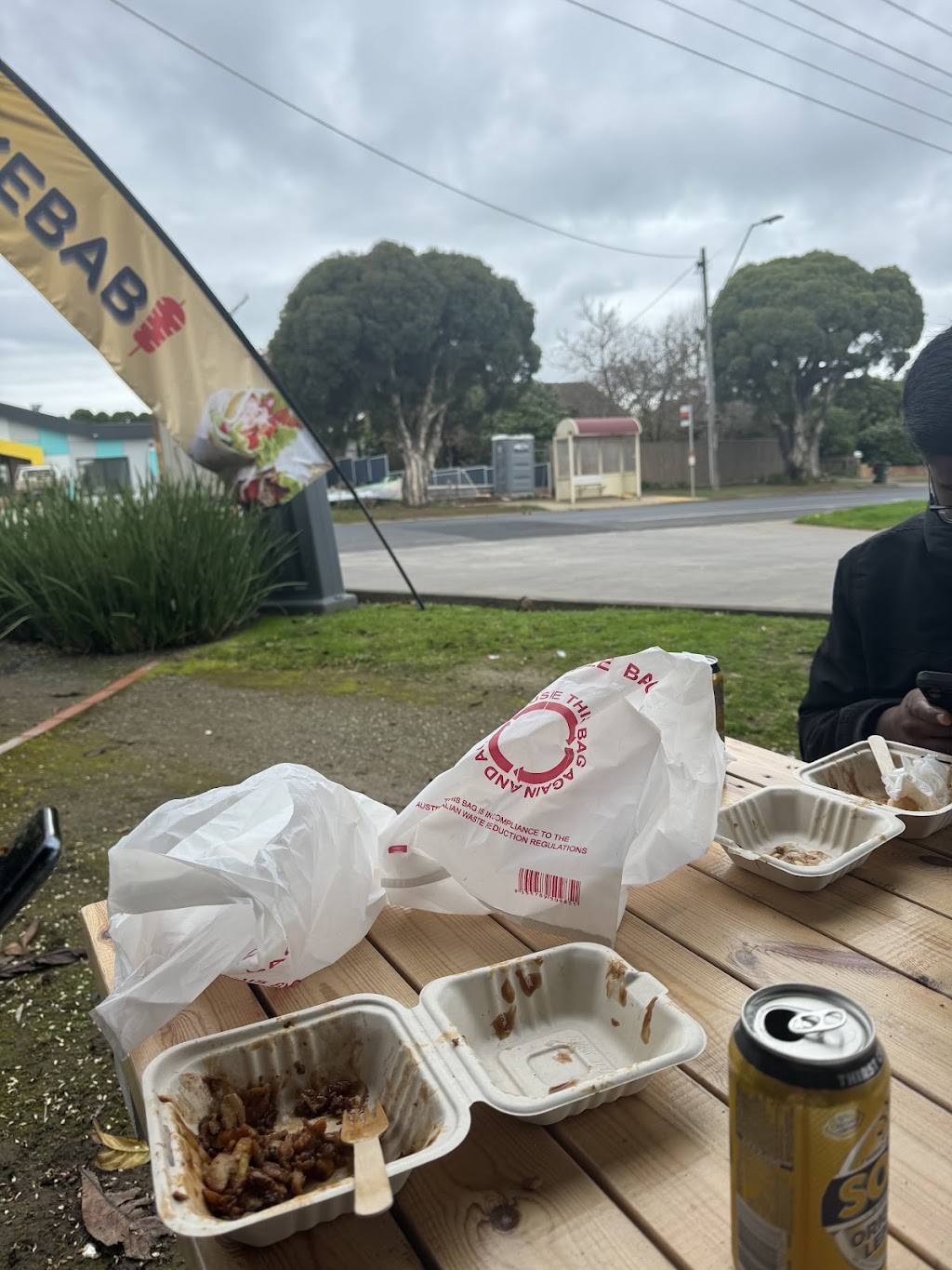 Q Kebab Warragul | 63-75 Brandy Creek Rd, Warragul VIC 3820, Australia | Phone: (03) 5623 2333