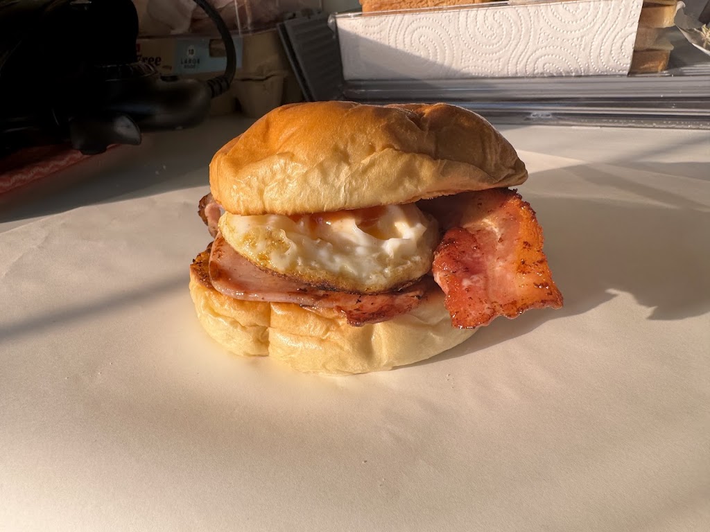 The Pink Palace | 161 Vincent Rd, Wangaratta VIC 3677, Australia | Phone: 0428 366 438