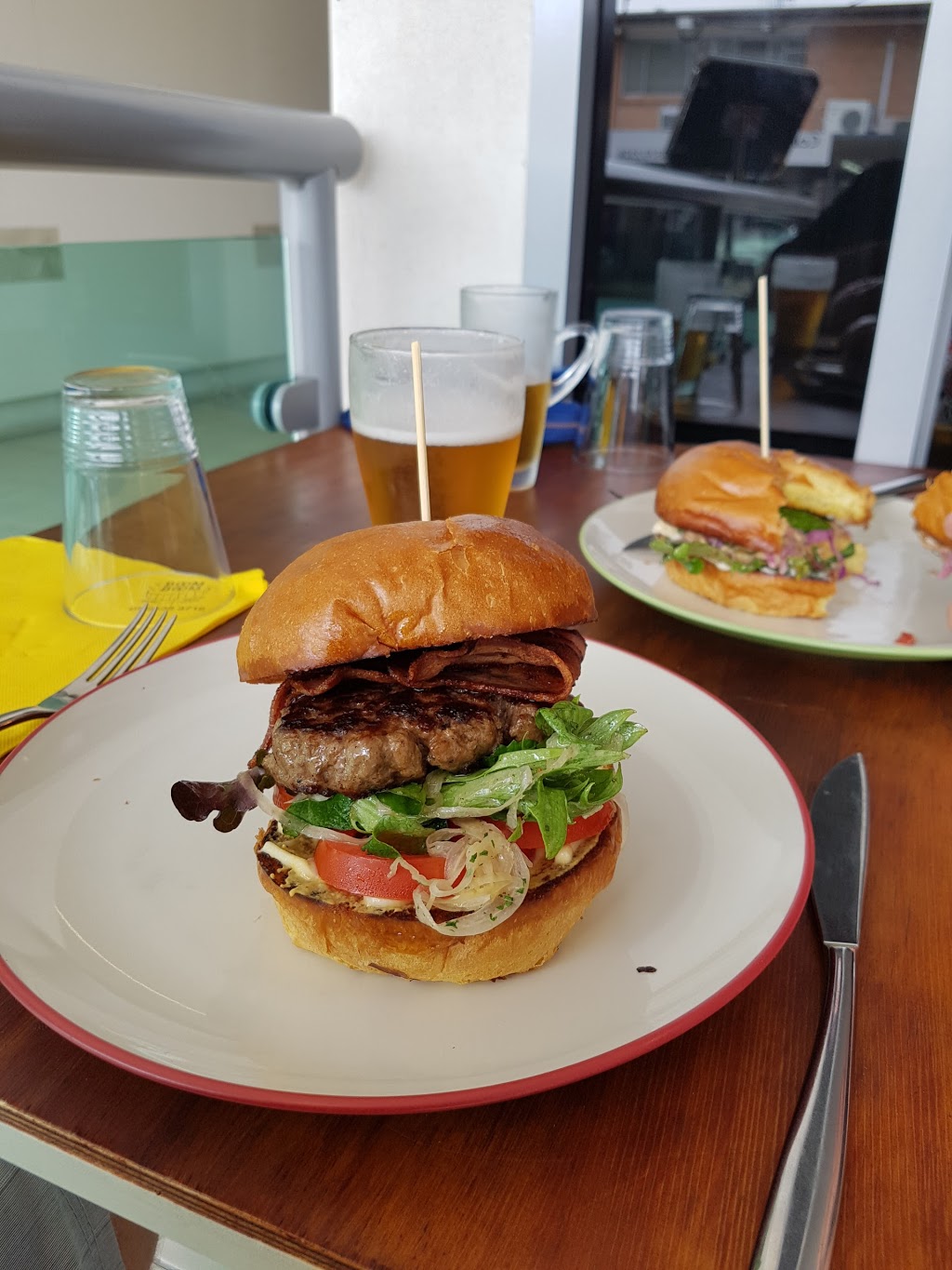 Boom Boom Burger Bar | 7-9 Burra St, Surfers Paradise QLD 4217, Australia | Phone: (07) 5619 5340