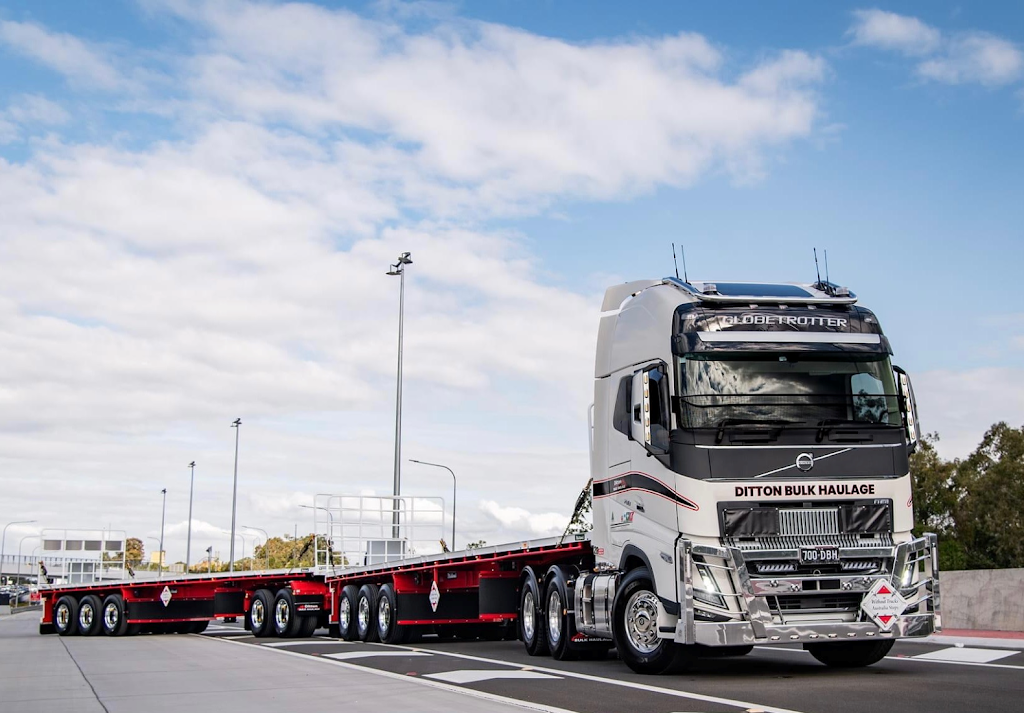Ditton Bulk Haulage - QLD DEPOT | Douglas St, Gracemere QLD 4702, Australia | Phone: 0422 082 395