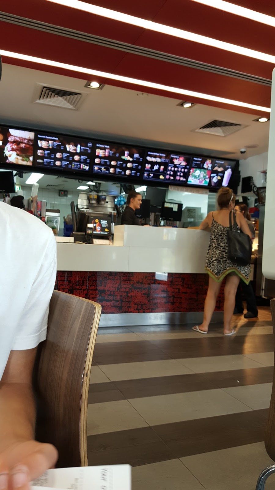 McDonalds Mingara | Mingara Dr, Tumbi Umbi NSW 2261, Australia | Phone: (02) 4389 1896