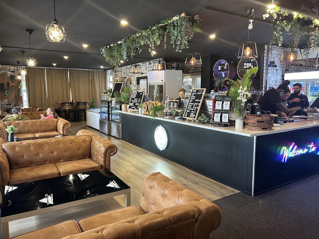The Local Clayton Bay | 28 Island View Dr, Clayton Bay SA 5256, Australia | Phone: (08) 8537 0275