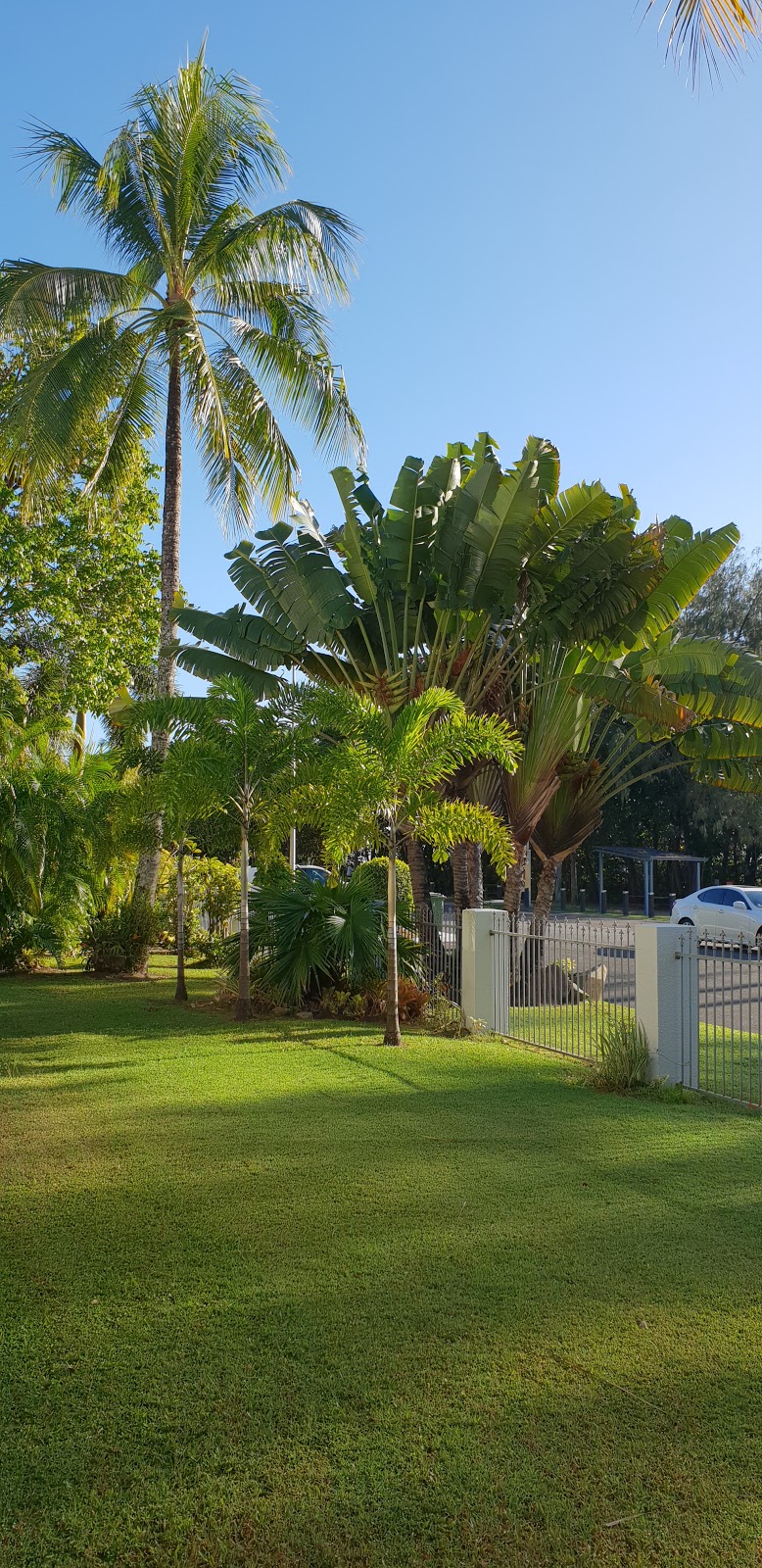 Sirenia Palms Yorkeys Knob | lodging | 2/35 Sims Esplanade, Yorkeys Knob QLD 4878, Australia