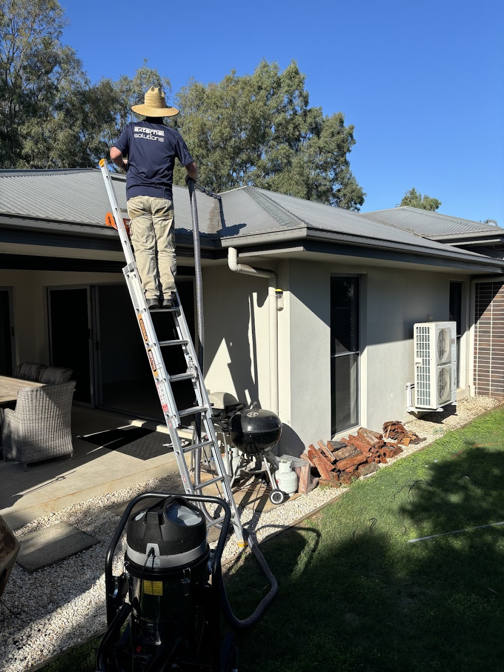External Solutions Gutter Cleaning | 96 Peter Mills Dr, Gilston QLD 4211, Australia | Phone: 0439 558 018