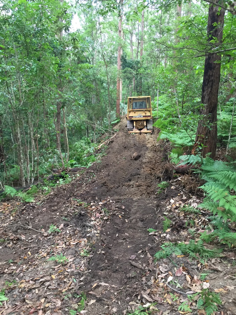 Dennehy & Sons Earthmoving | 1663 Eumundi Kenilworth Rd, Belli Park QLD 4562, Australia | Phone: 0412 710 933