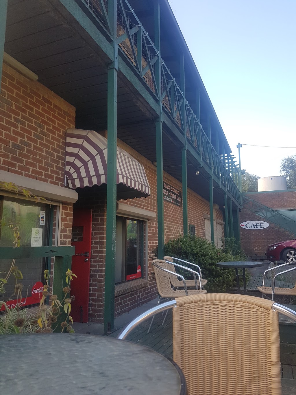 The Black Cockatoo Pizza Cafe | 1/27 McBride St, Cockatoo VIC 3781, Australia | Phone: (03) 5968 8004