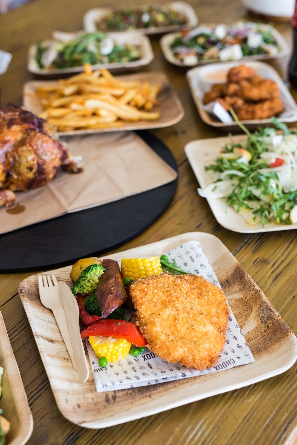 Choox Charcoal Chicken & Burgers | meal takeaway | 86 Summer St, Orange NSW 2800, Australia | 0263620920 OR +61 2 6362 0920