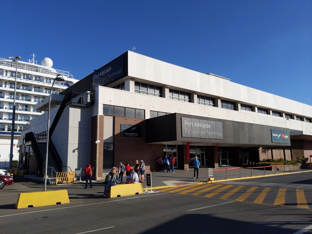 Port Adelaide Passenger Terminal |  | 16 Oliver Rogers Rd, North Haven SA 5018, Australia | 0884470600 OR +61 8 8447 0600