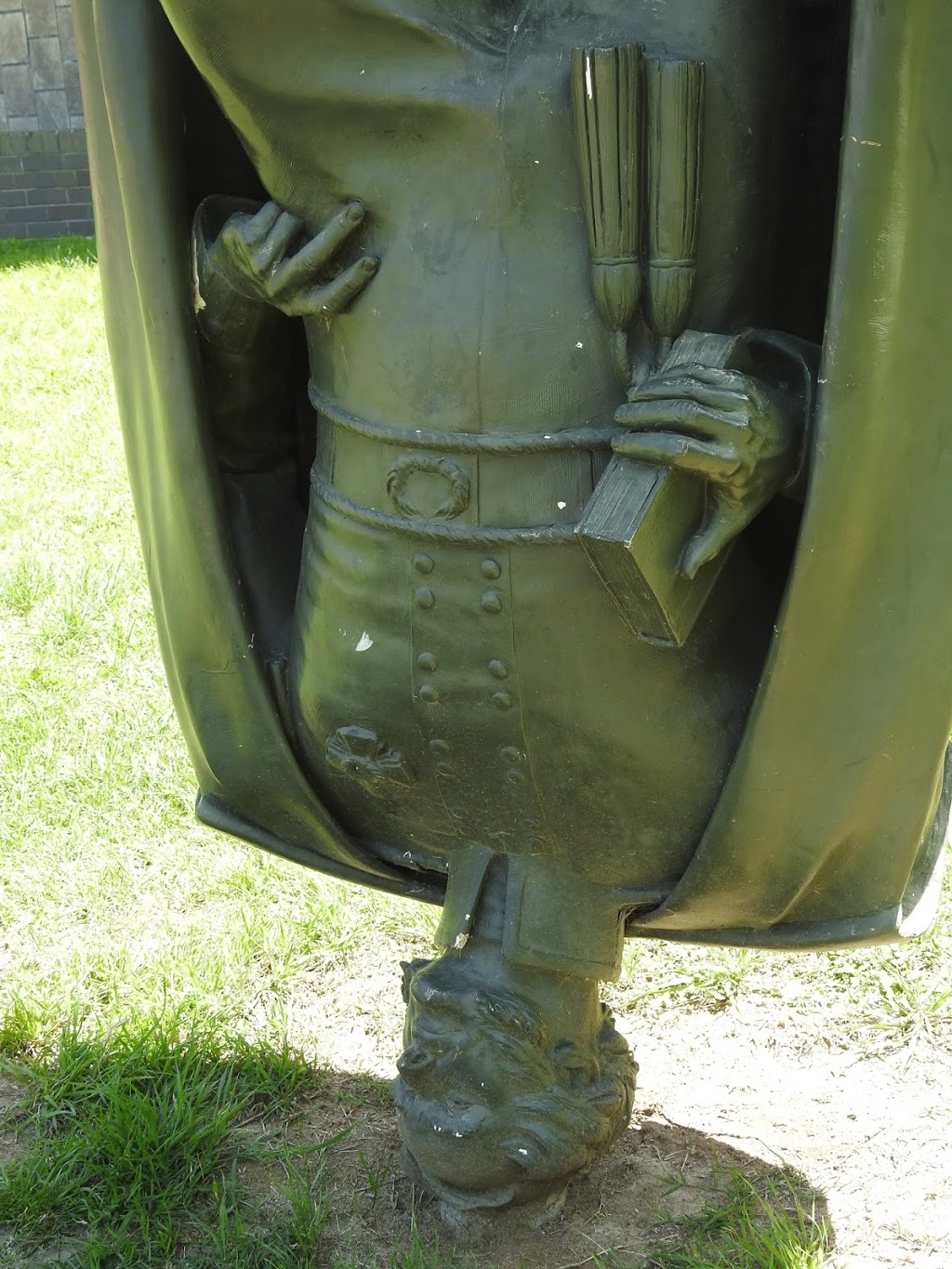 Charles La Trobe Statue | Bundoora VIC 3083, Australia | Phone: (03) 9479 6864