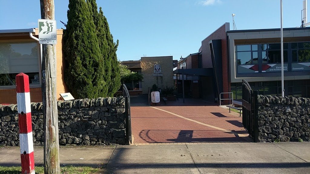 St Patricks Primary School Camperdown | school | 4 Dimora Ave, Camperdown VIC 3260, Australia | 0355931962 OR +61 3 5593 1962
