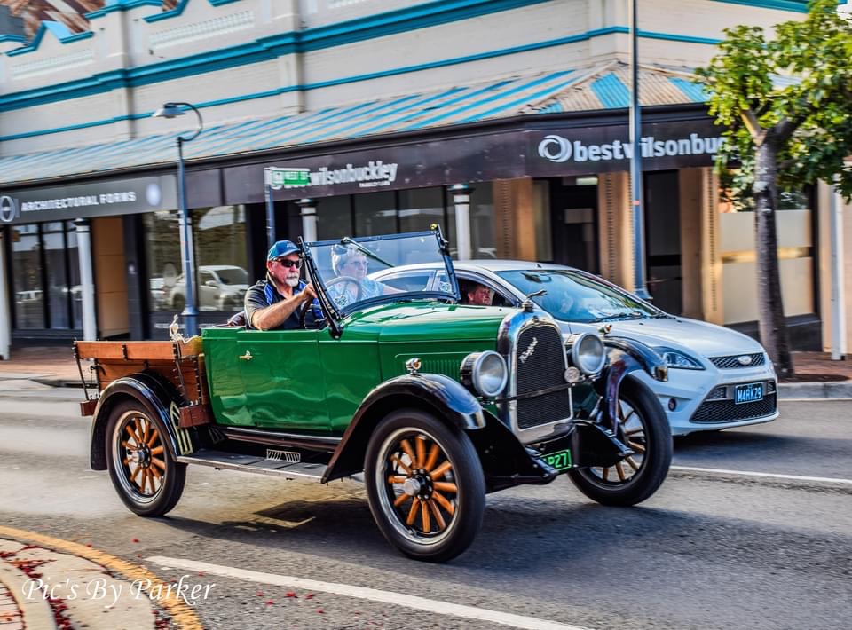 Kens Auto Refinishers | 81 Brightview Rd, Lockrose QLD 4342, Australia | Phone: 0408 336 055