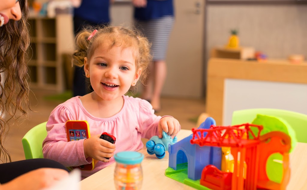 Oz Education Childcare & Preschool | school | 115 Harrow Rd, Auburn NSW 2114, Australia | 1300644125 OR +61 1300 644 125