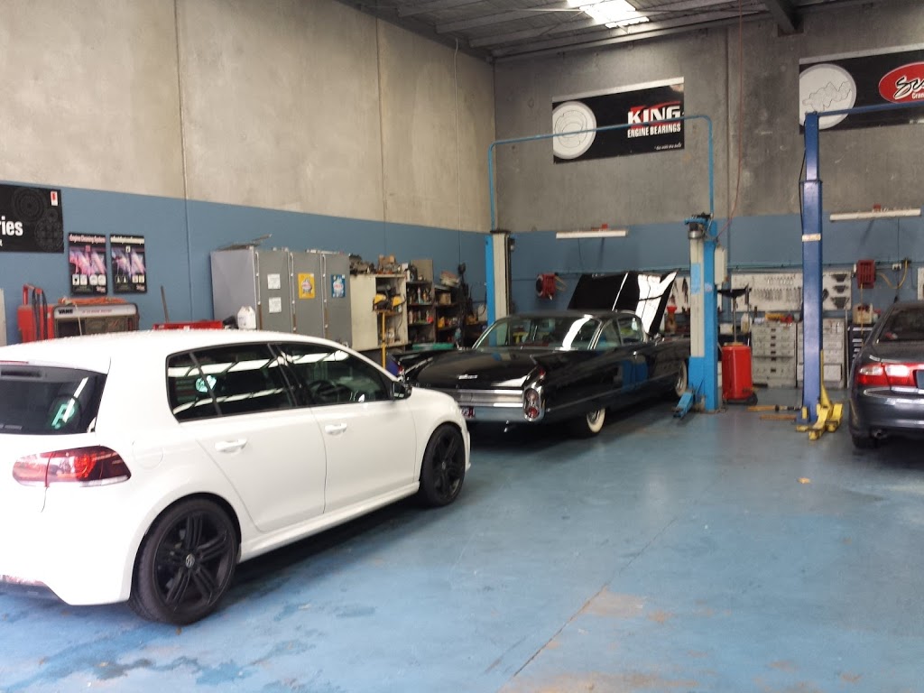 Autotech Service Centre | car repair | 2/110 Fairbairn Rd, Sunshine West VIC 3020, Australia | 0393647007 OR +61 3 9364 7007