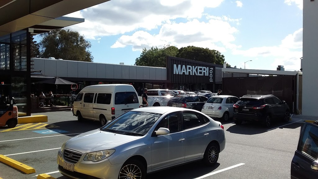 Mermaid Waters Shopping Village | shopping mall | 10/90 Markeri St, Mermaid Waters QLD 4218, Australia