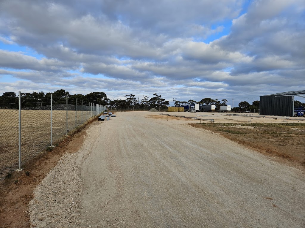 JET Trucking pty ltd | 5 McLean Rd, Monarto South SA 5254, Australia | Phone: 0466 554 917