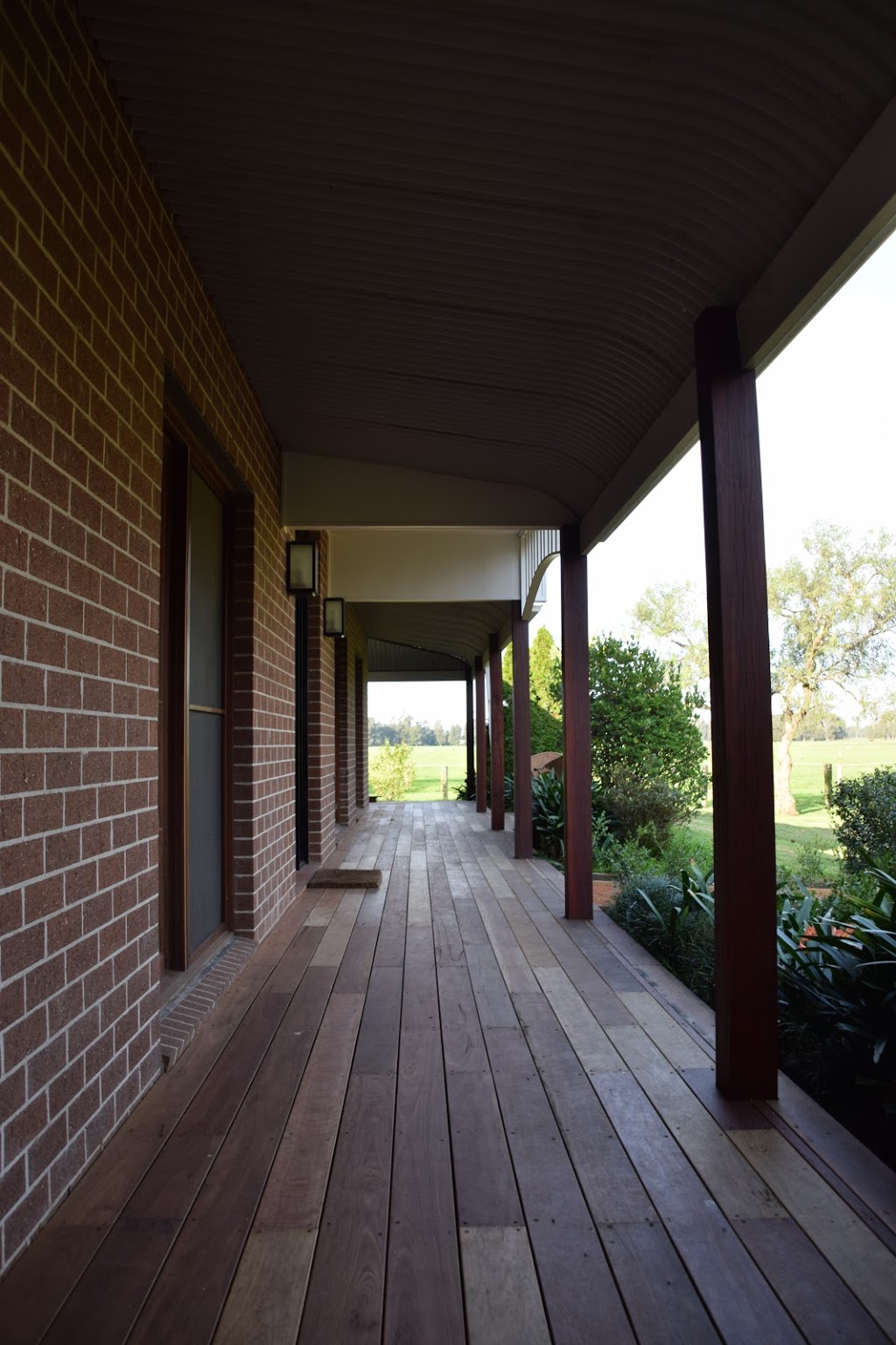 The Willows BnB | lodging | 58 Ryans Ln, Pyree NSW 2540, Australia | 0400221135 OR +61 400 221 135