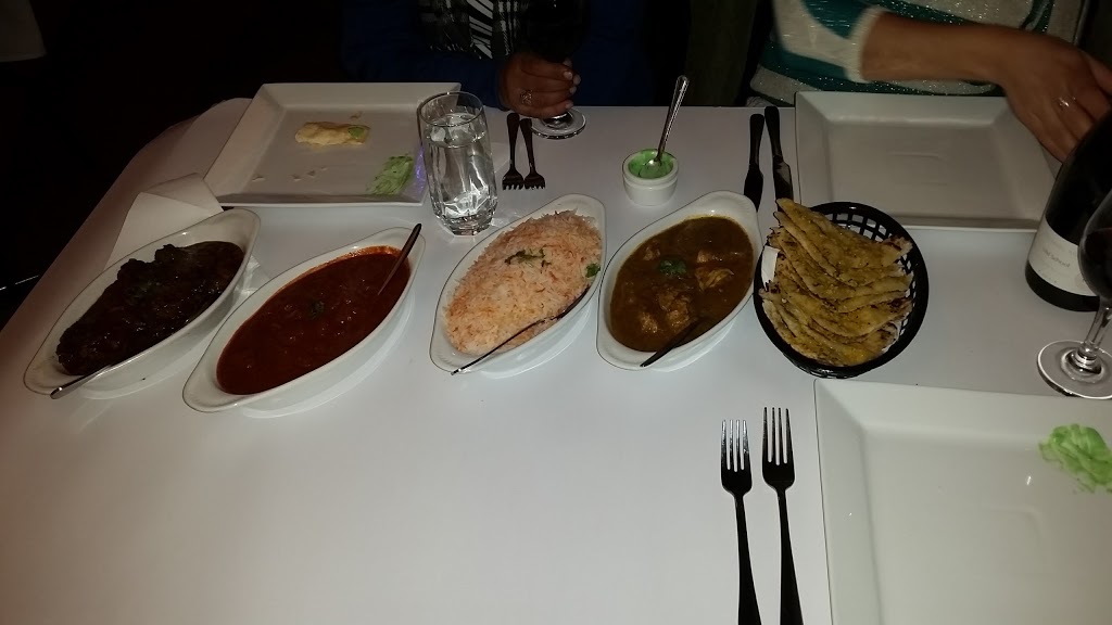 Vishals Indian Restaurant | restaurant | 3/29 Victoria St, East Gosford NSW 2250, Australia | 0243119742 OR +61 2 4311 9742