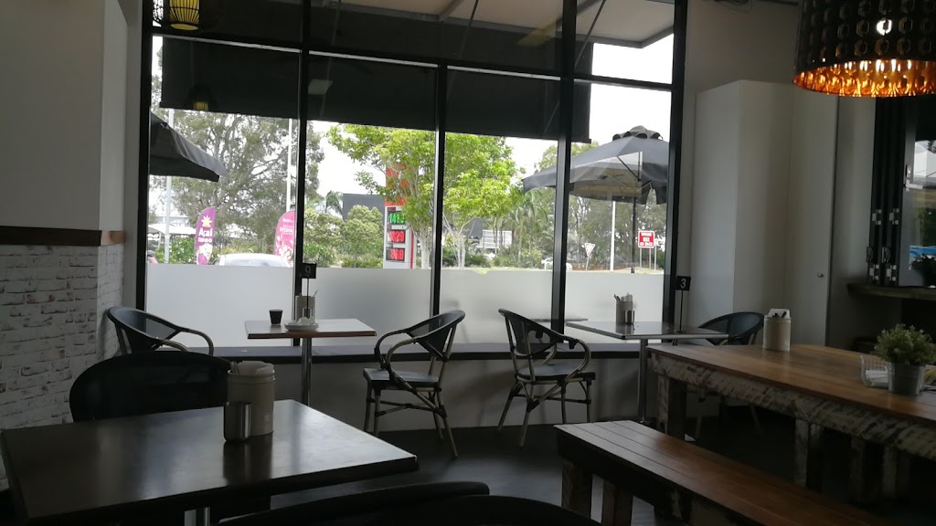 Burger Me Fresh | cafe | 16 Eastern Ave, Bilinga QLD 4225, Australia | 0755369632 OR +61 7 5536 9632