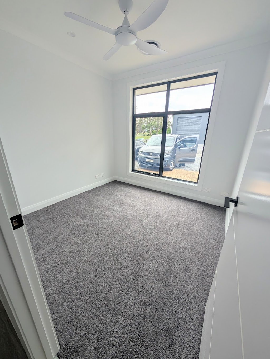 LSR Team Clean | Lacepede Pl, Hinchinbrook NSW 2168, Australia | Phone: 0450 605 200
