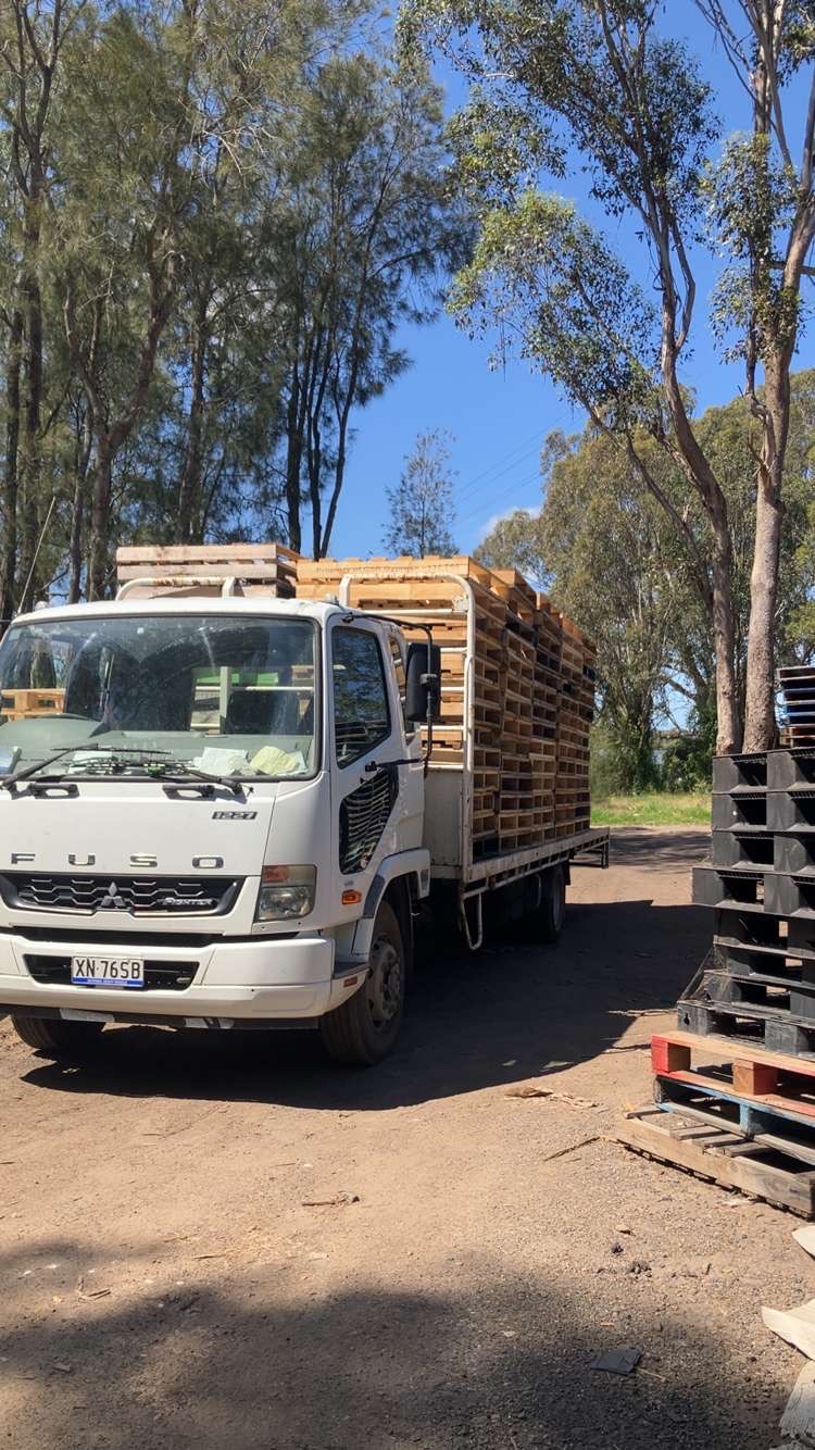 Edwards Pallet Recyclers | 221 Deepfields Rd, Catherine Field NSW 2557, Australia | Phone: 0429 121 494