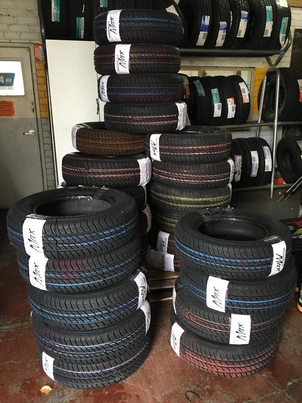 Collie Tyre & Exhaust | 1 Lefroy St, Collie WA 6225, Australia | Phone: (08) 9734 1992