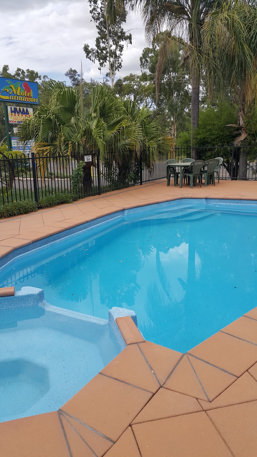 MOTEL CARNARVON ROMA | 18 Northern Rd, Roma QLD 4455, Australia | Phone: 1800 621 155