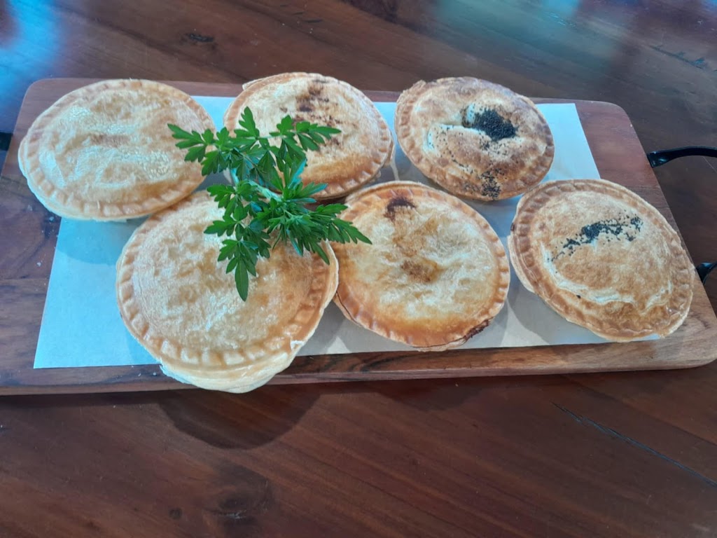 Kellies Farm House Kitchen | Barneys Boggle Track, Hedley VIC 3967, Australia | Phone: 0428 816 208