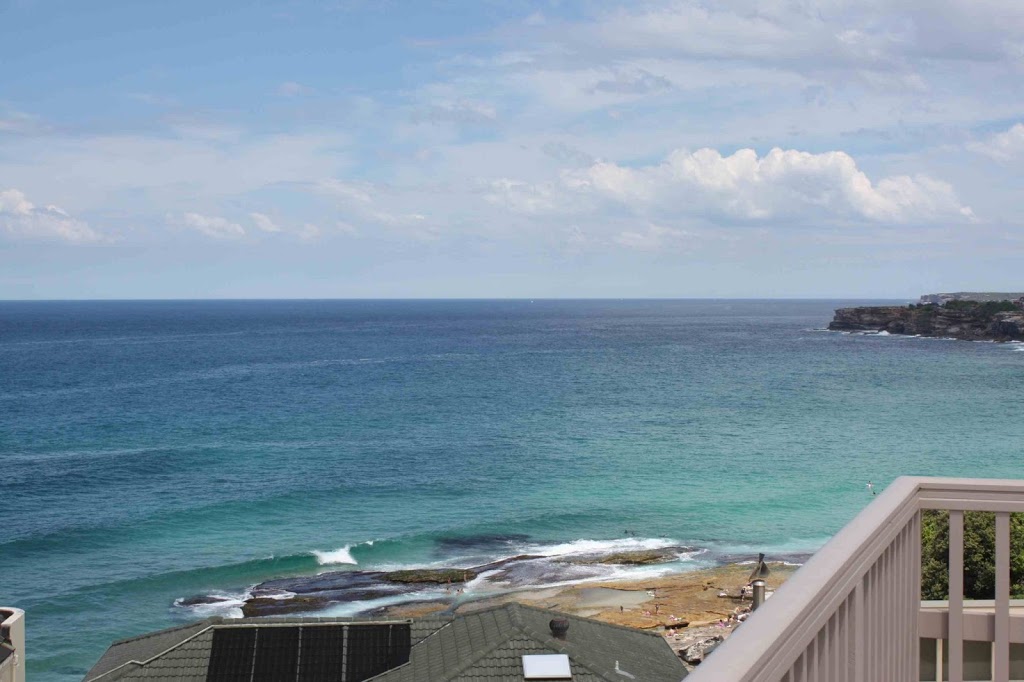 Tama Beach House - Tamarama & Bondi Beach Holiday Rentals | lodging | 22 Dellview St, Tamarama NSW 2026, Australia | 0406104421 OR +61 406 104 421