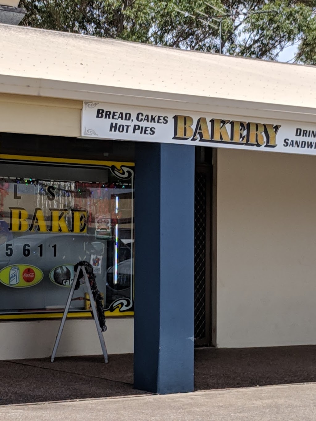 Pauls Fresh Bake | Kooindah Shopping Ctr President Wilson Walk, Tanilba Bay NSW 2319, Australia | Phone: (02) 4984 5611