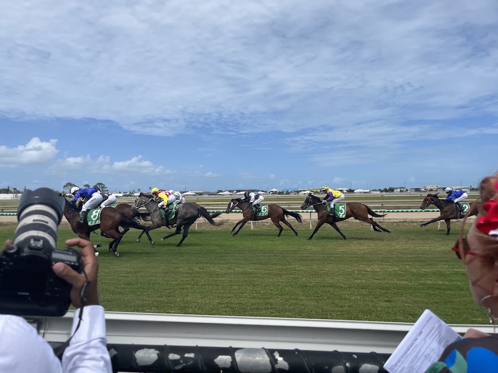 Mackay Turf Club | 9 Peak Downs Hwy, Ooralea QLD 4740, Australia | Phone: (07) 4952 1155