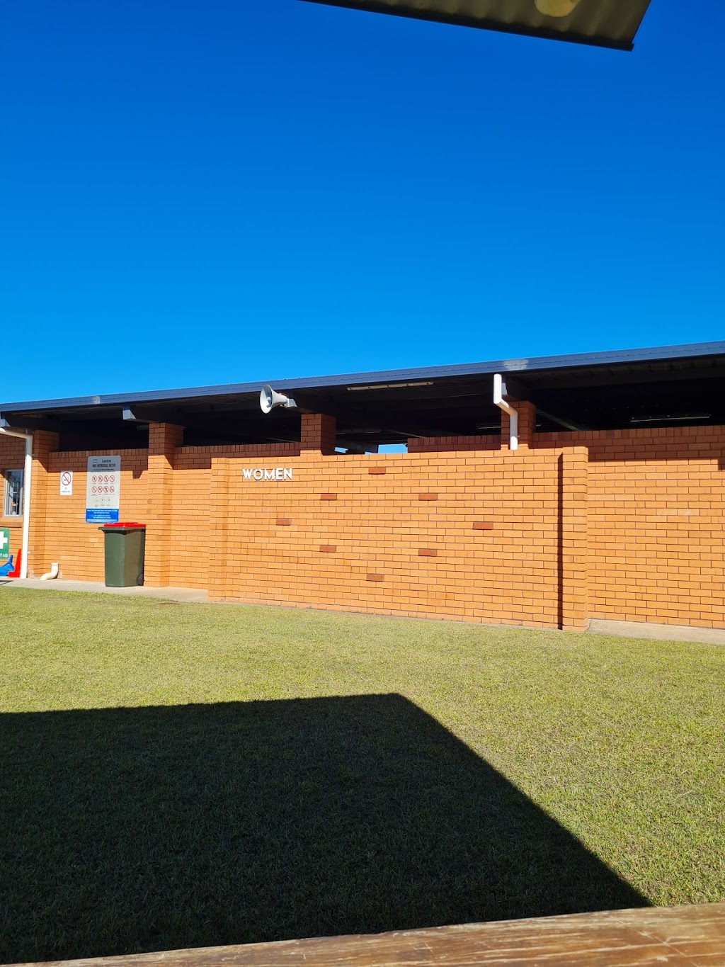 Laurieton Memorial Swimming Pool |  | 1 Laurie St, Laurieton NSW 2443, Australia | 0265599072 OR +61 2 6559 9072
