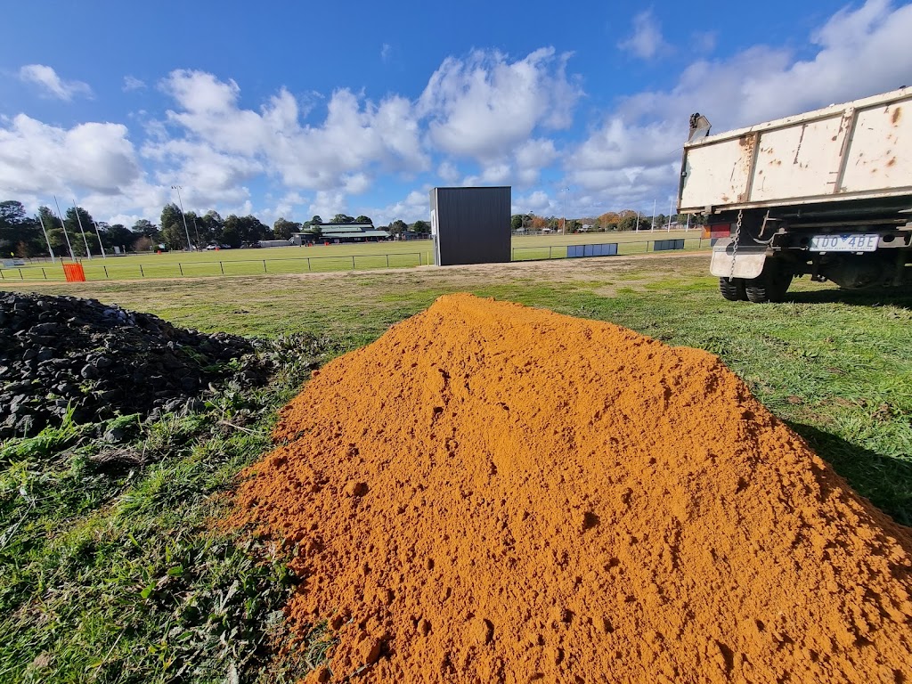 SMYTHESDALE SAND AND SOIL | 126 Brooke St, Smythesdale VIC 3351, Australia | Phone: 0489 071 944
