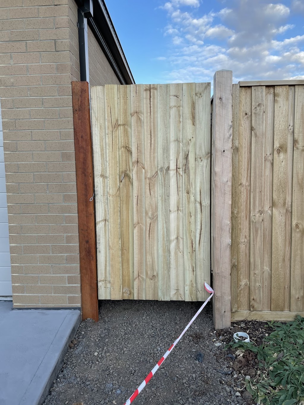 Better West Fencing & Maintenance | 52 Doubell Blvd, Truganina VIC 3029, Australia | Phone: 0492 991 411